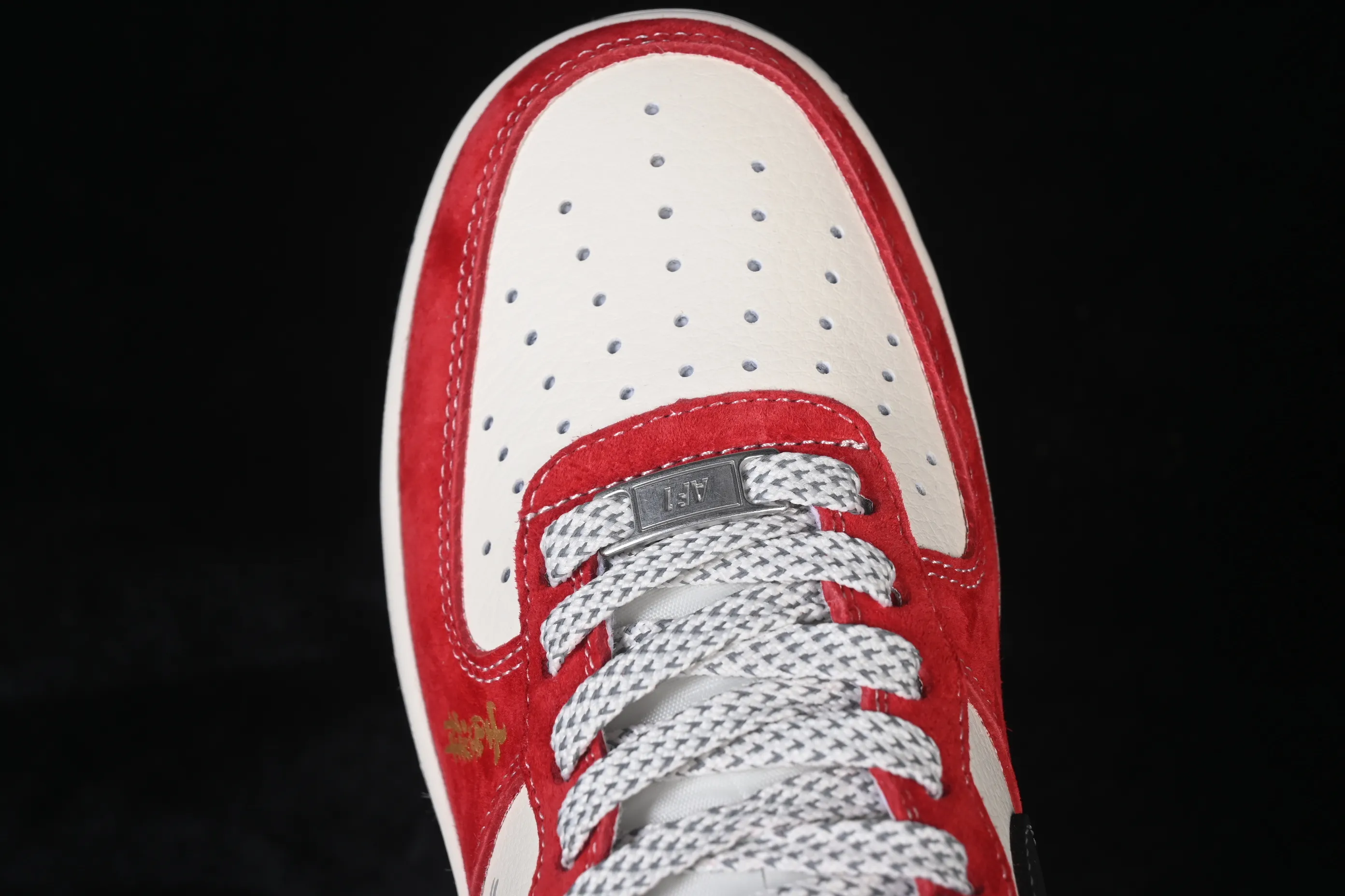 All Categories Nk Air Force 1 Air Force Series Nk Air Force 1 Low Air Force Low Nike Air Force 1'07 Low Red and Black Pray for Good Luck and Good Luck Air Force 1 Low-top Casual Shoes FC1688-264